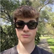 Profesor de Mates, Física y Química o Inglés. Soy amable, paciente y tengo muchas ganas de enseñar. Imparto clases a menores de 15